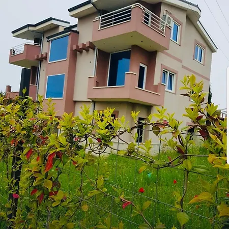 “the Sea Breeze”, House Hamallaj 아파트