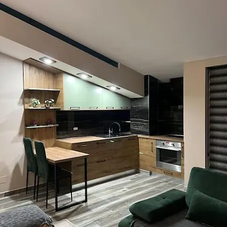 “the Sea Breeze”, House Hamallaj 아파트