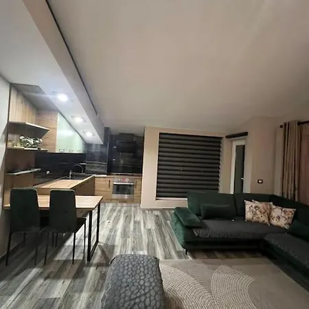“the Sea Breeze”, House Hamallaj 아파트 Durrës